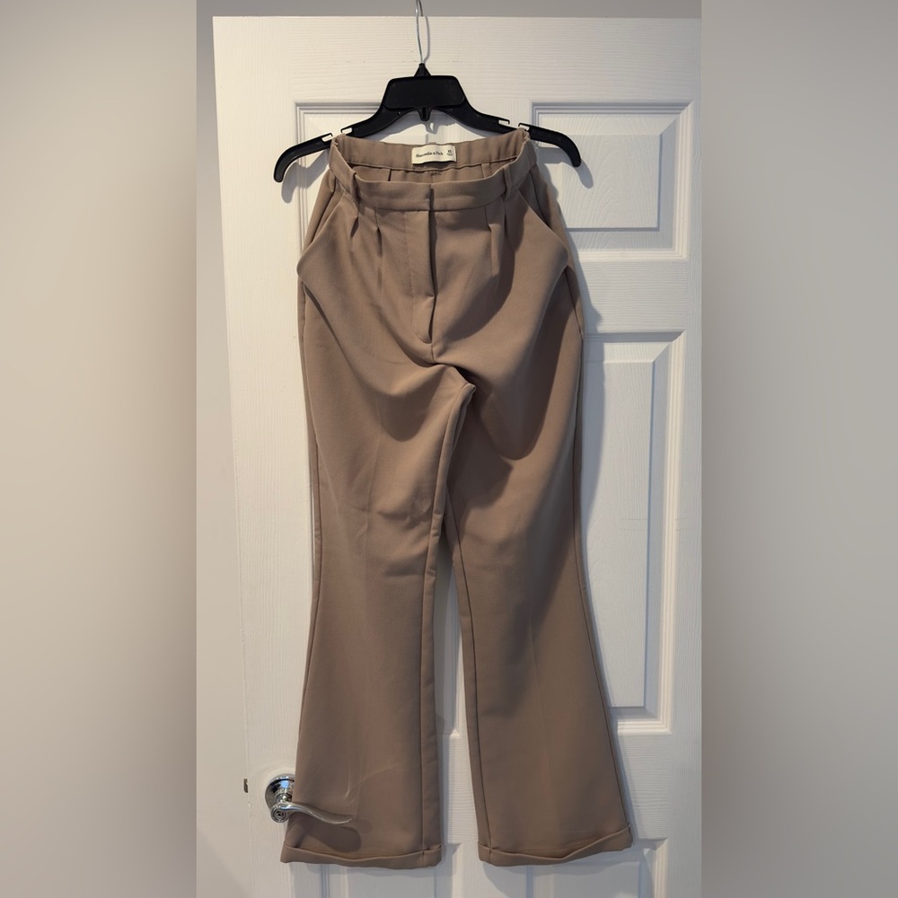 Abercrombie & Fitch Beige Trousers